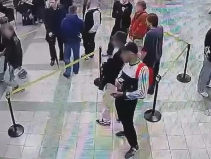 Драка в фудкорте на Ефимовой: задержан подозреваемый в избиении
